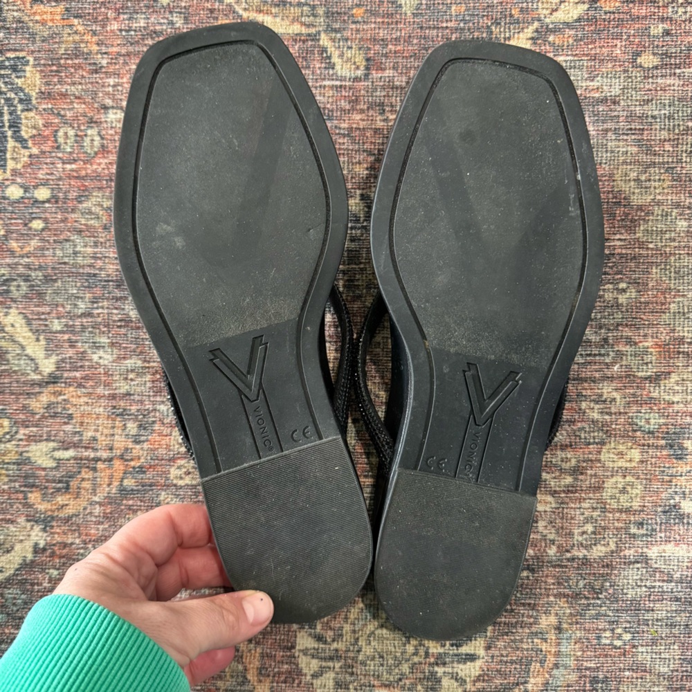 Vionic Vista Shine Black Rhinestone Square Toe Flipflop Sandals 8 - Picture 9 of 9